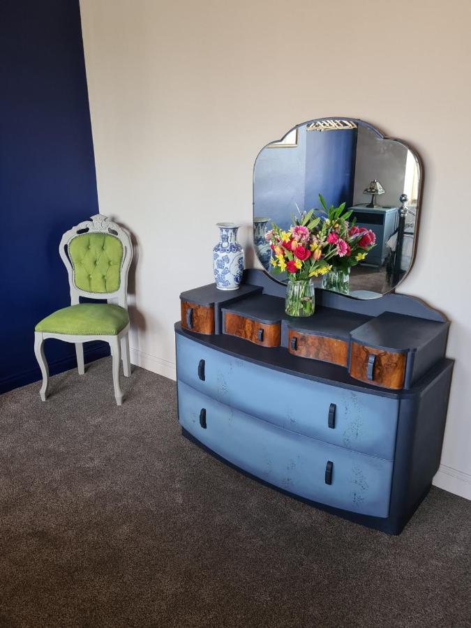 Rumer Hill House A Unique Boutique Styled Place To Stay In Cannock Close To A5 The Mcarthur Glen Outlet Great Wyrley エクステリア 写真
